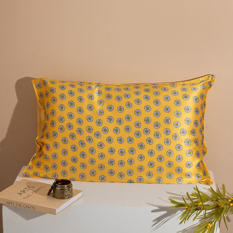 19 Envelope/ Zipper Printed Silk Pillowcase Wholesale Yellow Daisy